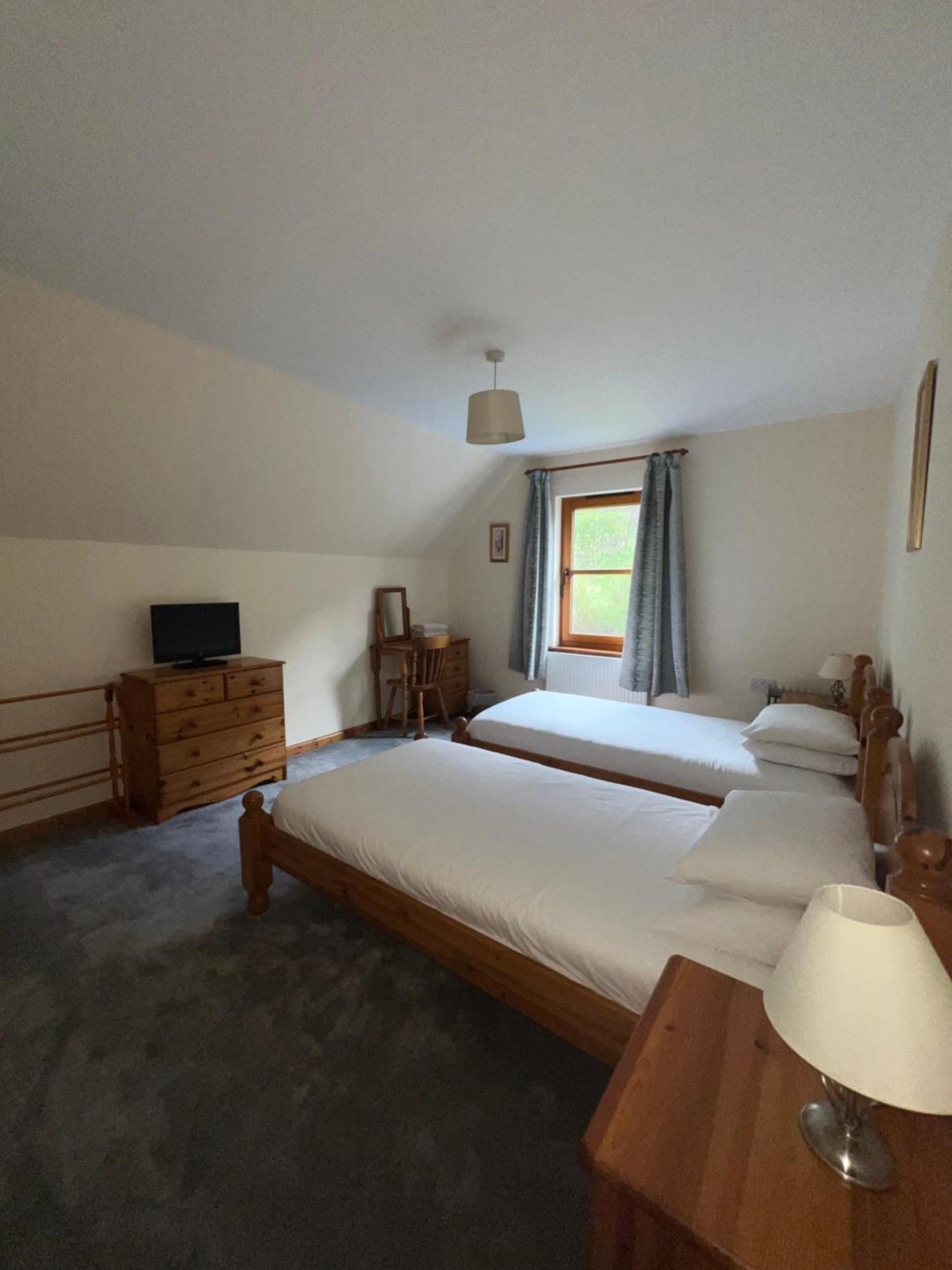 Nevis Croft Apartment 3 Fort William Esterno foto